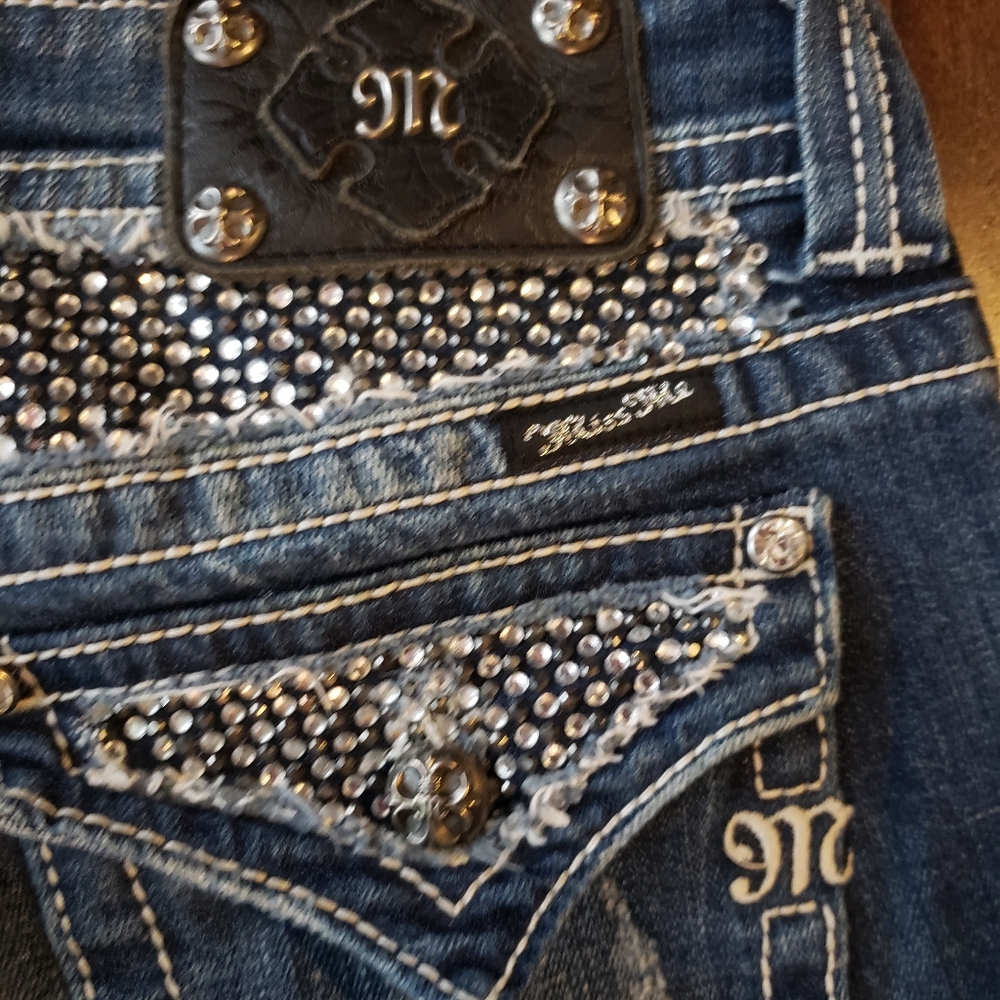 Miss Me Jeans - Picture 3 of 11